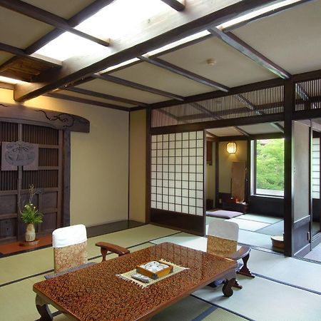 Hotel Shirakabeso à Izu  Extérieur photo
