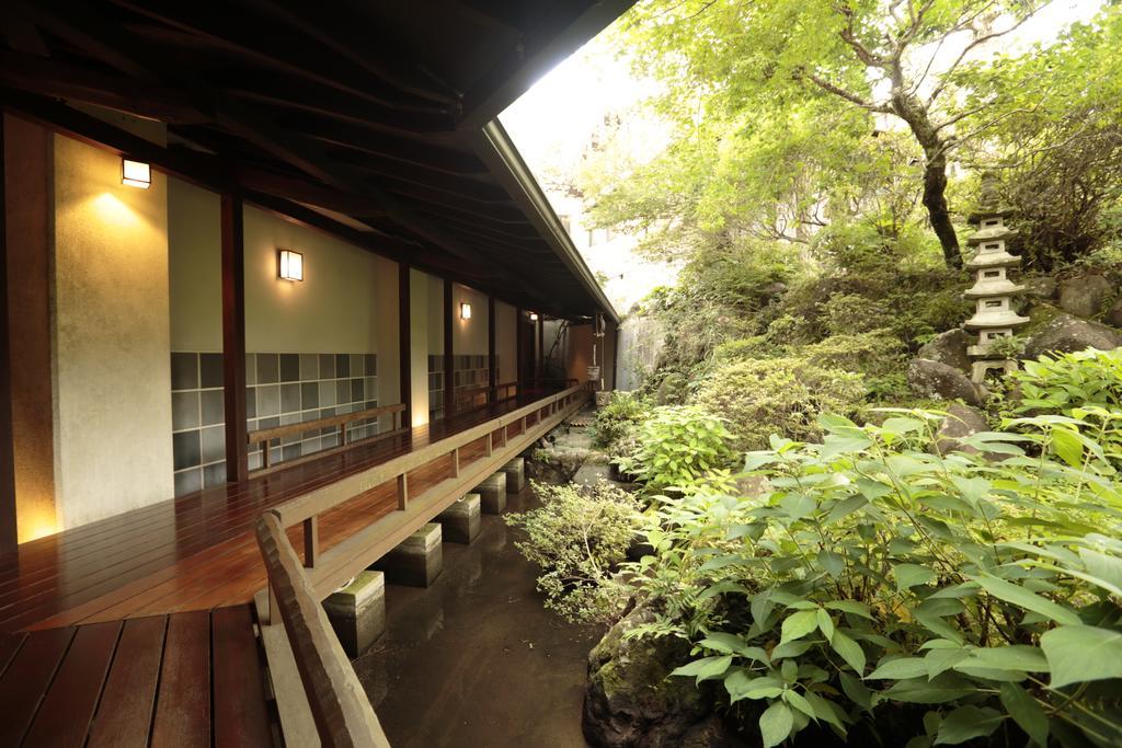 Hotel Shirakabeso à Izu  Extérieur photo