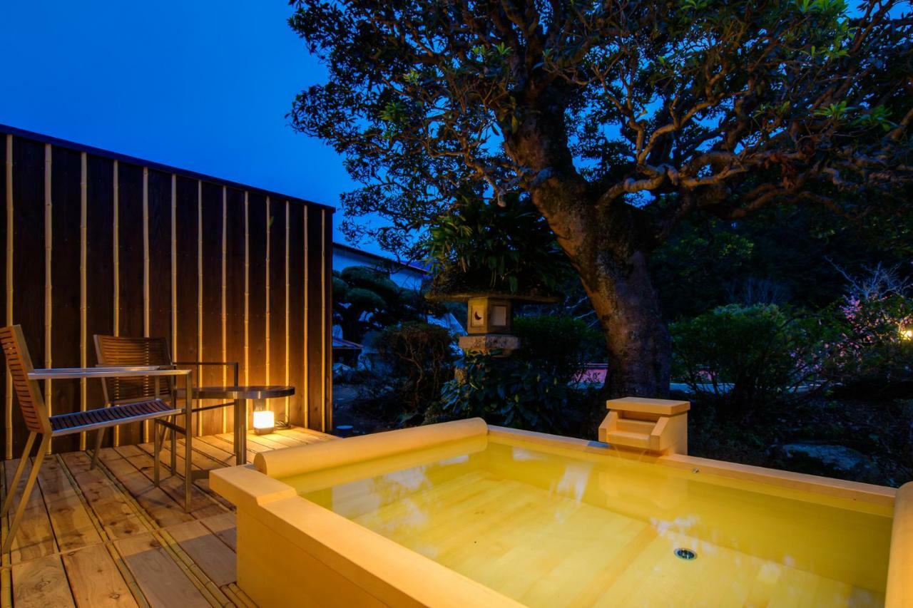 Hotel Shirakabeso à Izu  Extérieur photo